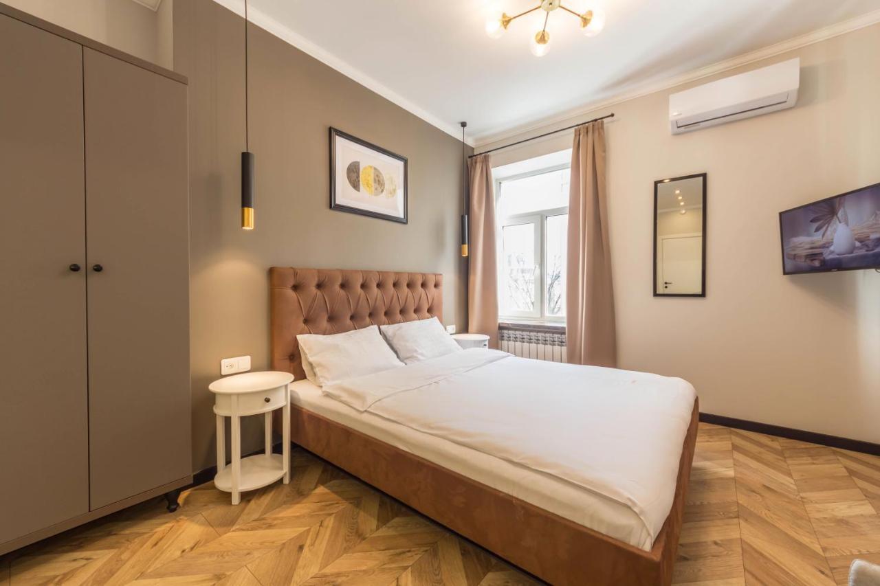 Design Apartment On Mykhailivskyi Ln. 4 基輔 外观 照片